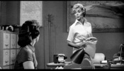 Psycho (1960)Janet Leigh, Patricia Hitchcock, handbag and painting